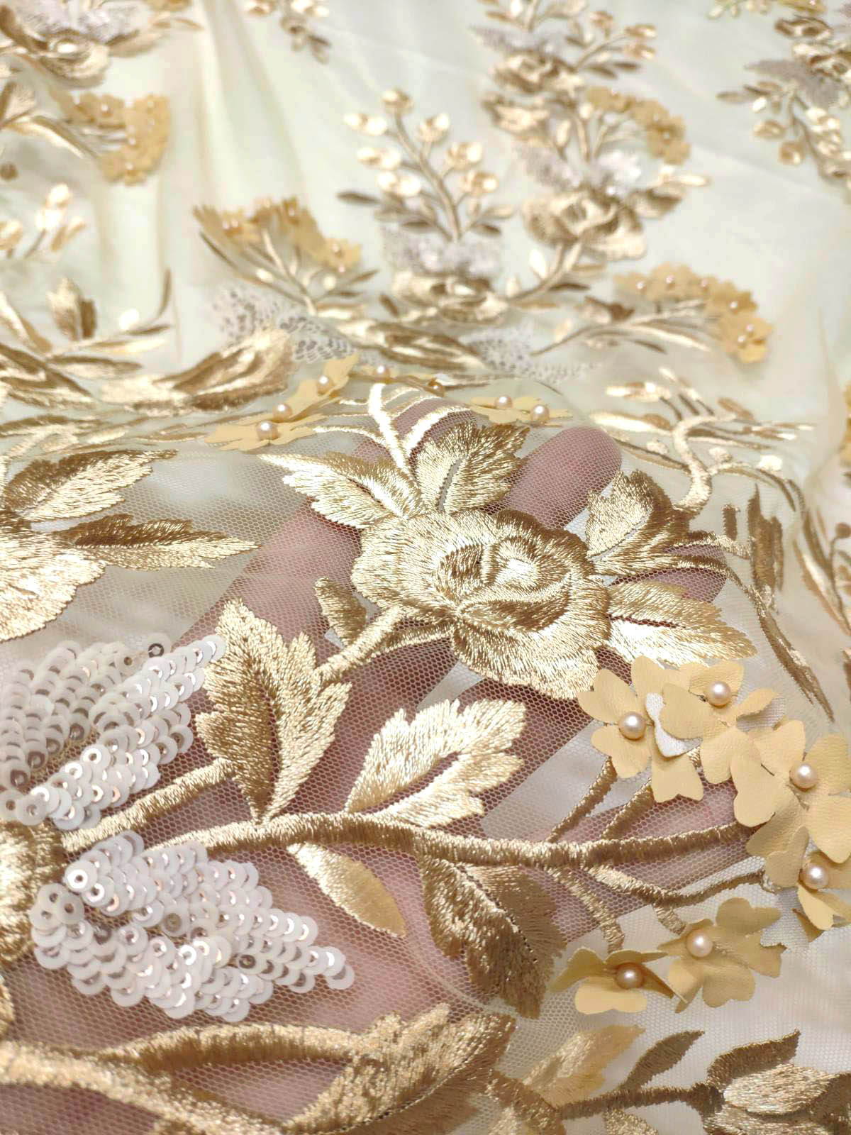 Gold lace fabric with flowers 110mm - 13,7m - gold